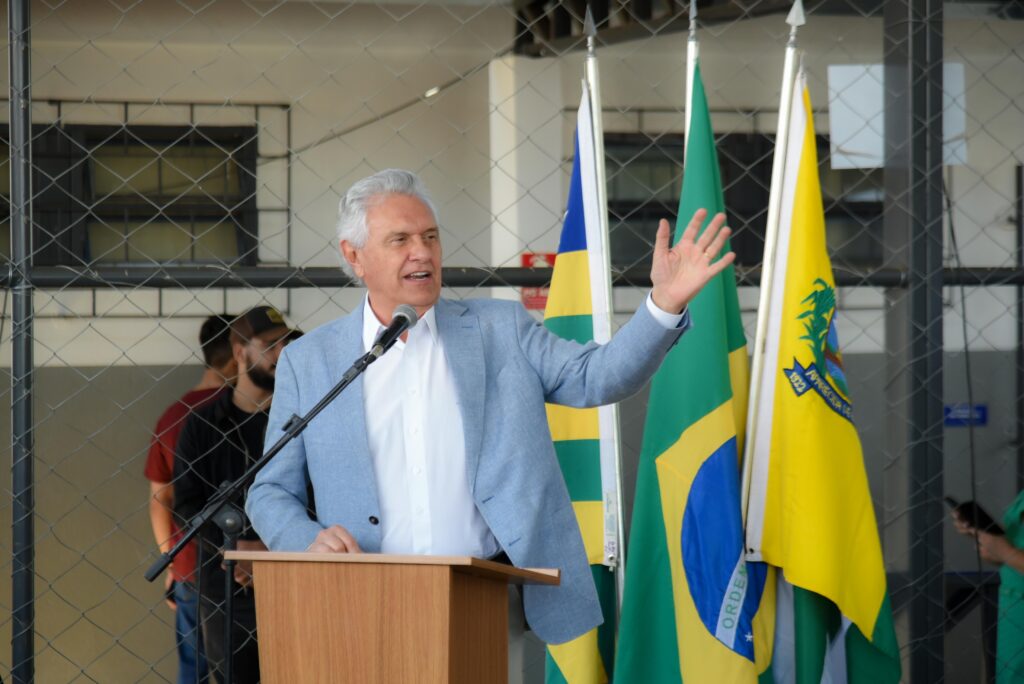 Caiado inaugura colégio estadual com investimento de R$ 3,7 milhões em Aparecida de Goiânia