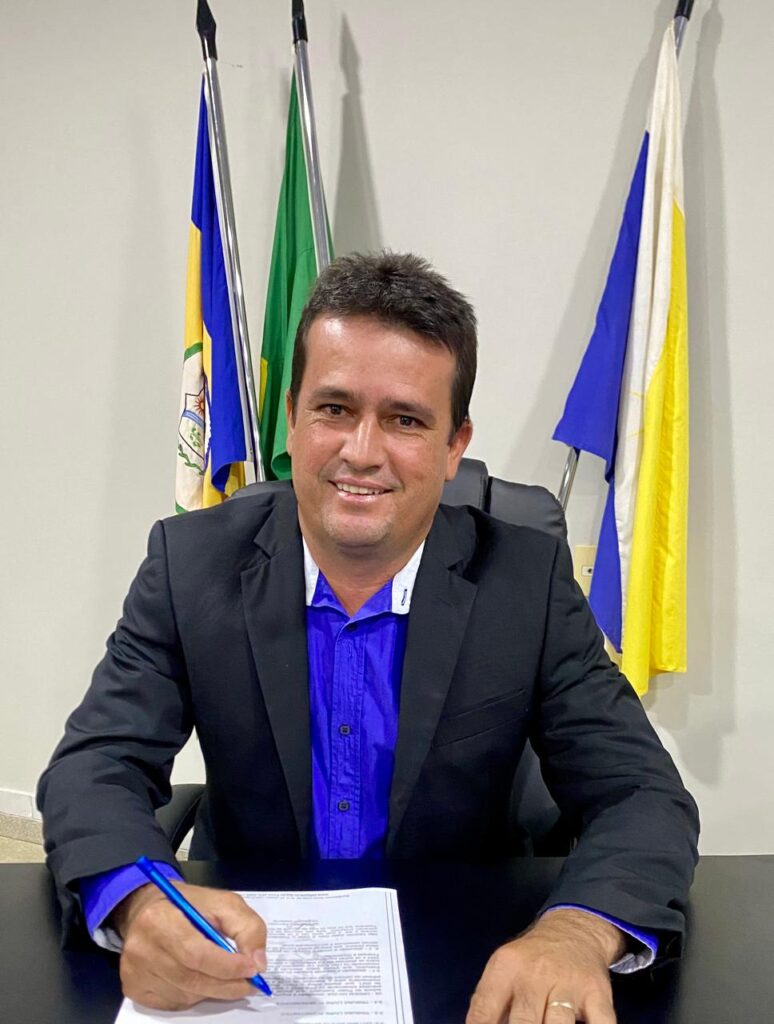 Vereador mais votado de Talismã, Ueliton Carlos reforça liderança política