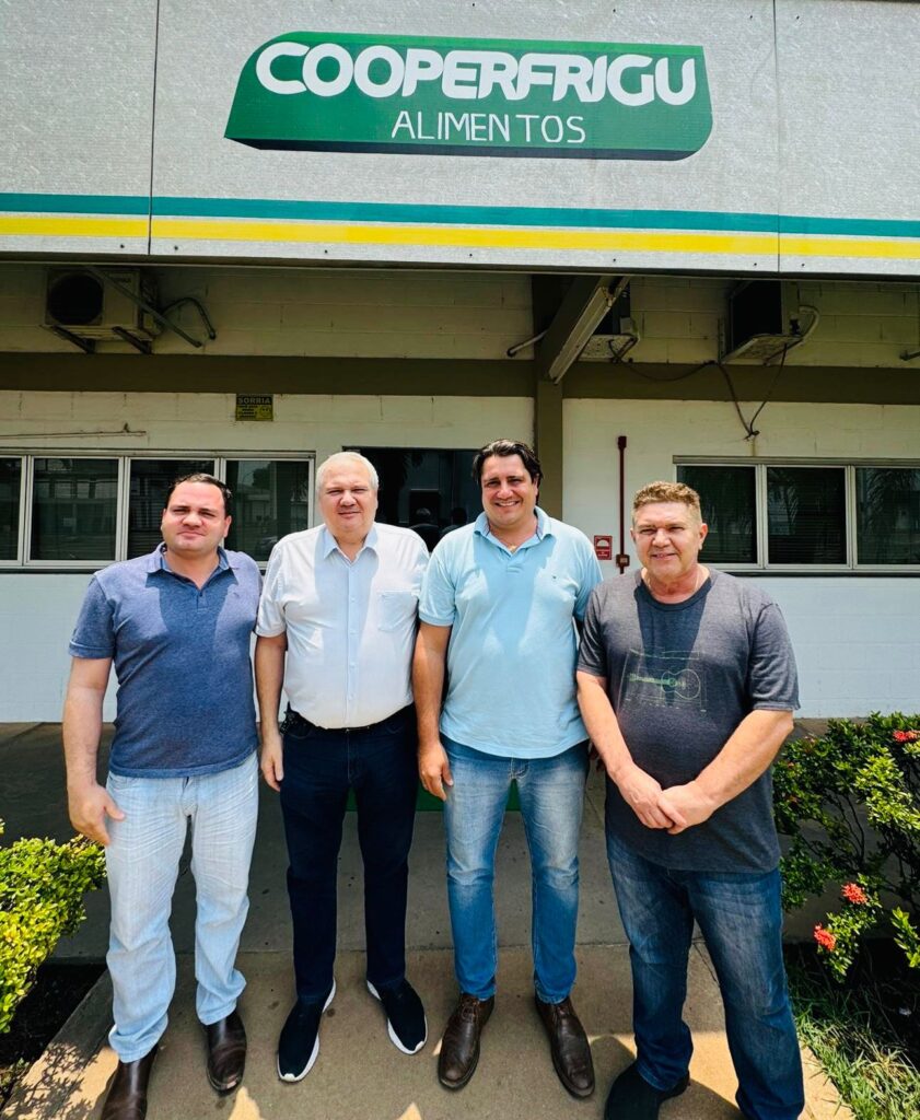 Deputado Eduardo Fortes reforça apoio a novos projetos sociais e a agroindústria em visita ao grupo Cooperfrigu