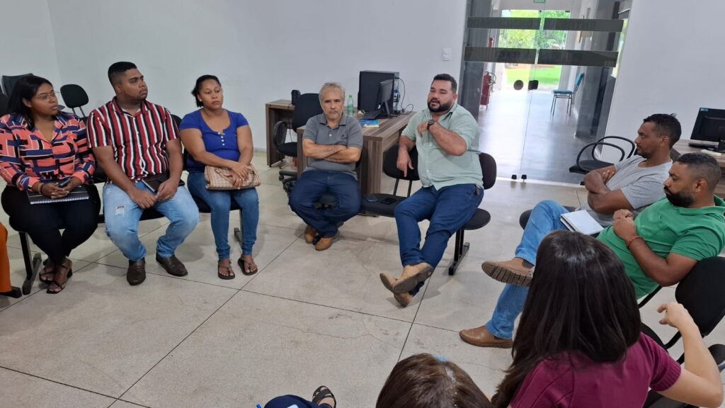 Prefeito eleito André Borba realiza primeira reunião com equipe de transição