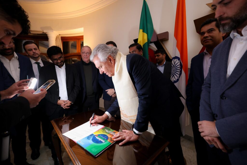 Acordo com indústria da Índia trará fábrica de biometano para Rio Verde Acordo com indústria da Índia trará fábrica de biometano para Rio Verde