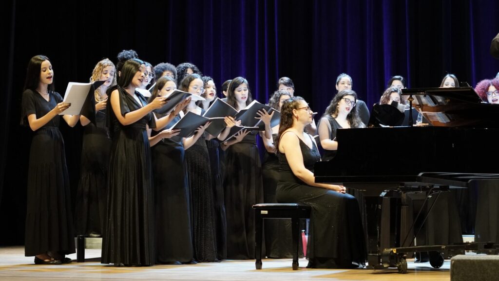 Basileu França abre vagas para cursos de música para crianças, jovens e adultos EFG Basileu França abre vagas para cursos de música para crianças, jovens e adultos