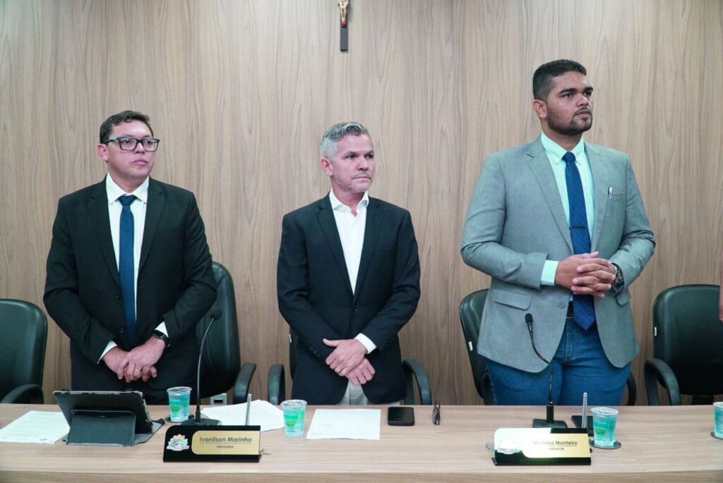 Vice-prefeito, Adailton Fonseca, participa da abertura dos trabalhos legislativos e destaca harmonia dos poderes Vice-prefeito, Adailton Fonseca, participa da abertura dos trabalhos legislativos e destaca harmonia dos poderes