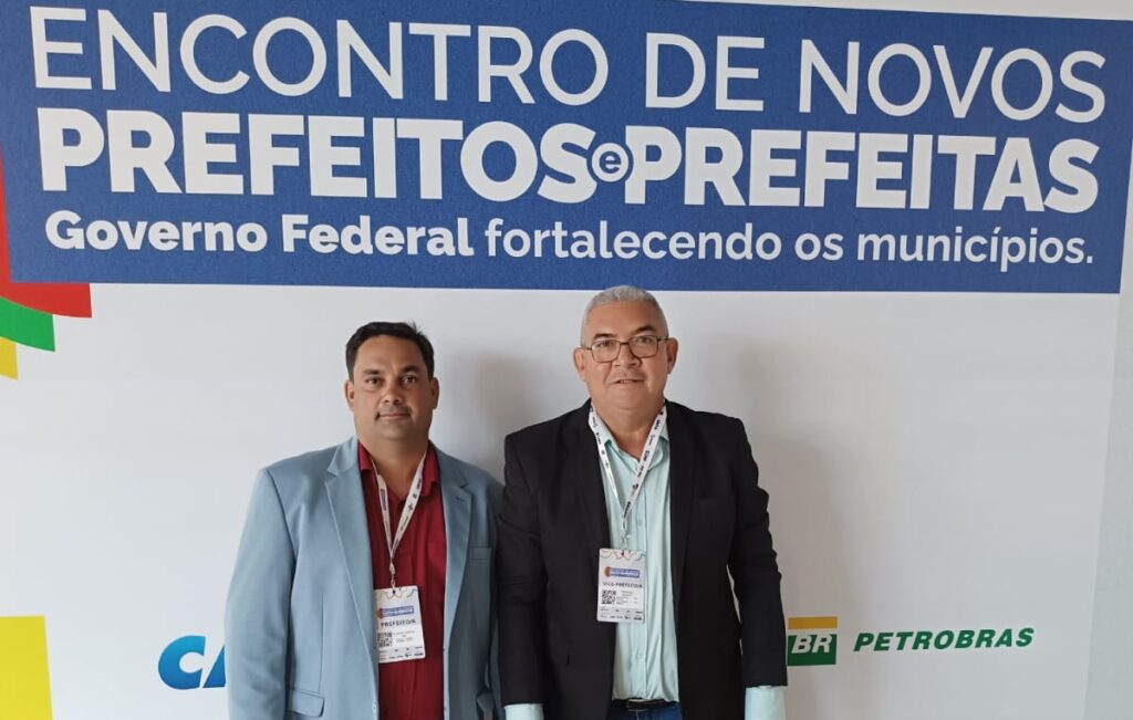 Prefeito de Talismã, Flávio Moura, e vice Manoel Gomes participam de Encontro Nacional de Prefeitos em Brasília