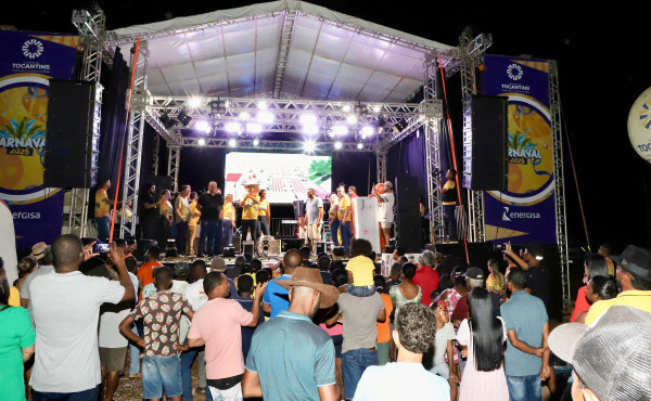 Durante Carnaval, governador Wanderlei Barbosa anuncia construção de praça no povoado de Campo Alegre, em Paranã Durante Carnaval, governador Wanderlei Barbosa anuncia construção de praça no povoado de Campo Alegre, em Paranã