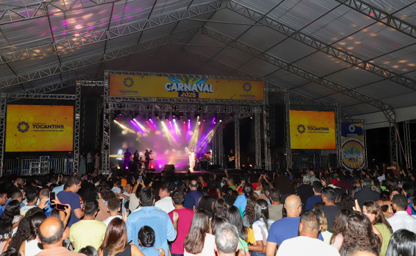 Festa Católica reúne milhares de fiéis na segunda noite de Carnaval em Palmas Festa Católica reúne milhares de fiéis na segunda noite de Carnaval em Palmas