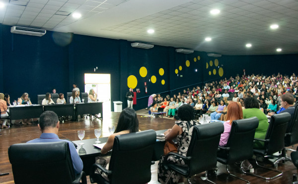 Na Comissão Intergestores Bipartite, Governo do Tocantins e municípios debatem política de assistência social Na Comissão Intergestores Bipartite, Governo do Tocantins e municípios debatem política de assistência social