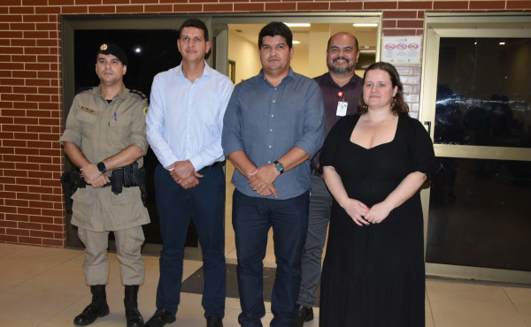 Governo do Tocantins e Prefeitura de Palmas alinham estratégias para reduzir tempo de espera para atendimento no HGP Governo do Tocantins e Prefeitura de Palmas alinham estratégias para reduzir tempo de espera para atendimento no HGP