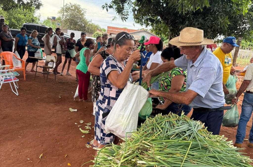 Projeto idealizado por Eduardo Fortes distribui verduras para famílias de Alvorada (TO)