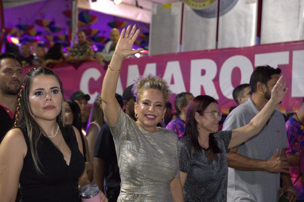 Gurupi 2025: Desfile de Carnaval fecha a terceira noite em grande estilo Gurupi 2025: Desfile de Carnaval fecha a terceira noite em grande estilo
