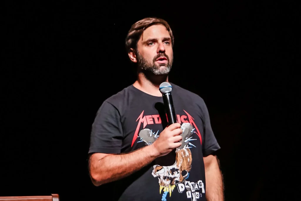 Fábio Rabin traz seu novo stand-up para o Teatro Goiânia Fábio Rabin no Teatro Goiânia