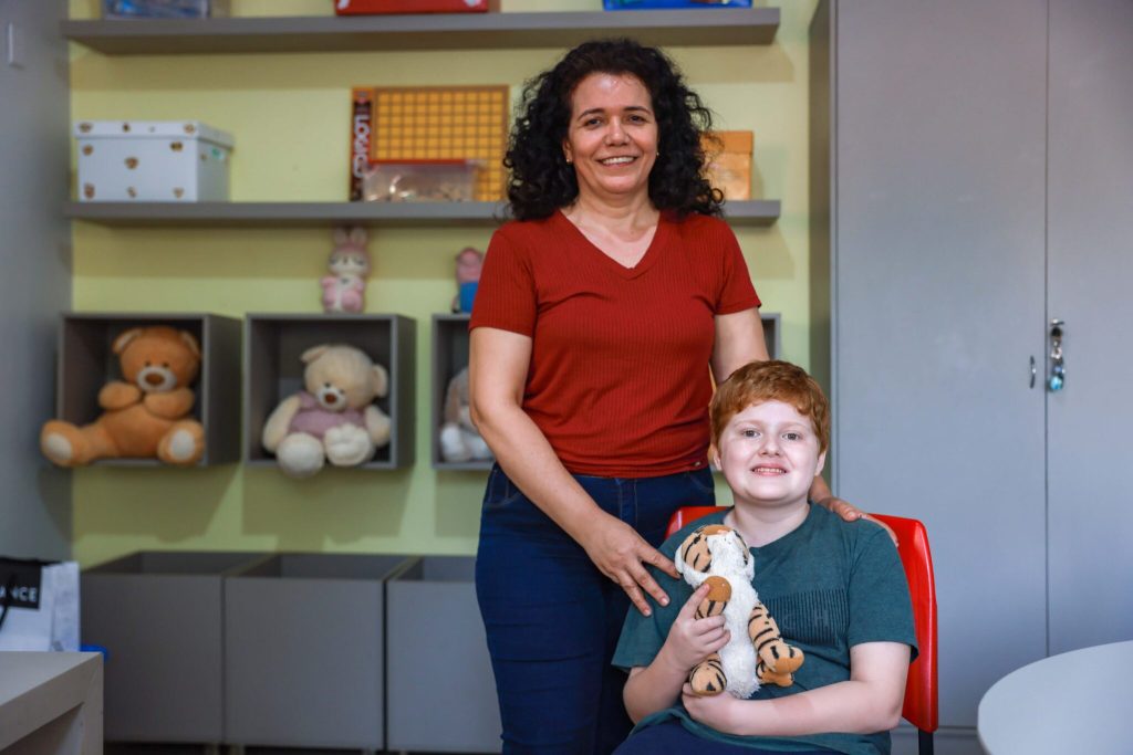 Professora autista é destaque no ensino para alunos com TEA em Palmas