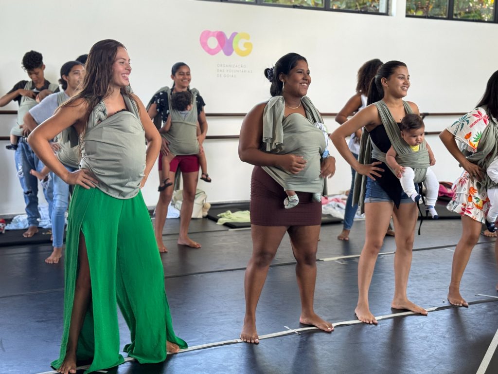 Goiás Social oferece aulas para bem-estar de mães e bebês do Meninas de Luz