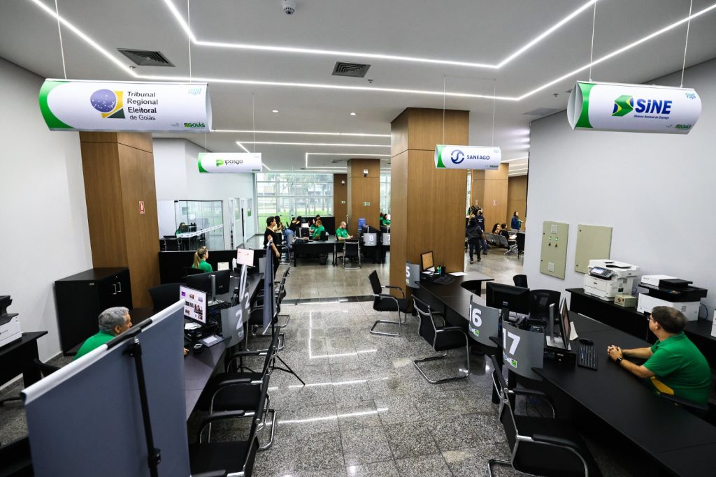 Saiba o que abre e fecha nos feriados da Semana Santa e Tiradentes