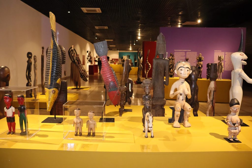 Vila Cultural Cora Coralina recebe palestra sobre arte africana