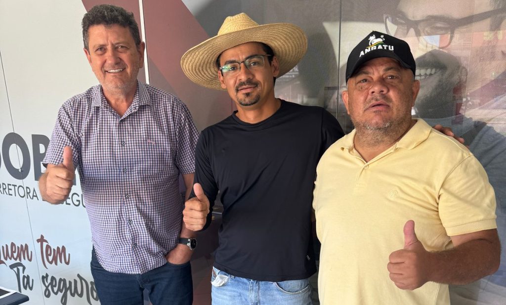 Eudes Araújo se encontra com ex-prefeito Pedro Fernandes em Porangatu mirando 2026