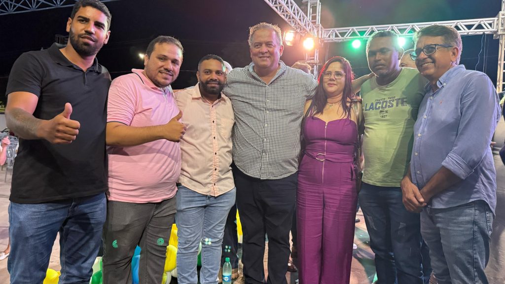 Primeira-dama Amanda Campos e comitiva de São Salvador do Tocantins acompanham visita do senador Eduardo Gomes em Palmeirópolis