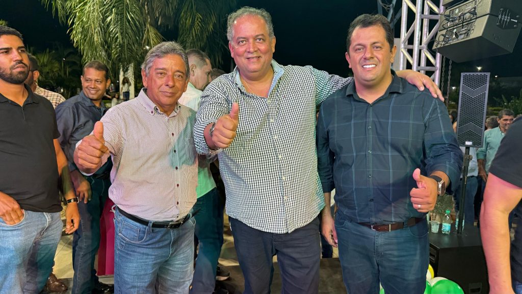 Palmeirópolis recebe senador Eduardo Gomes em noite histórica com anúncio de obras e fortalecimento regional