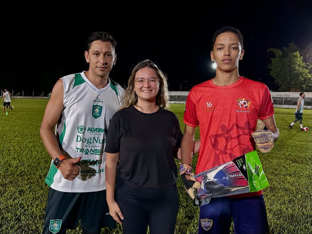 Prefeita Thaynara de Melo entrega equipamentos e fortalece esporte em Alvorada