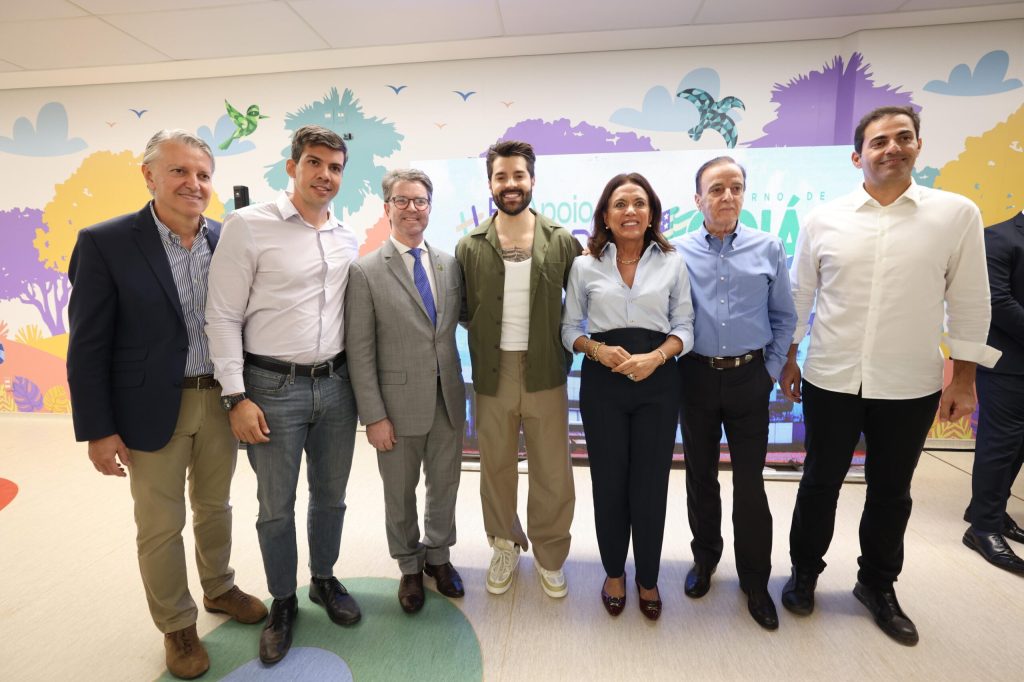 DJ Alok e Gracinha Caiado visitam obras do Cora