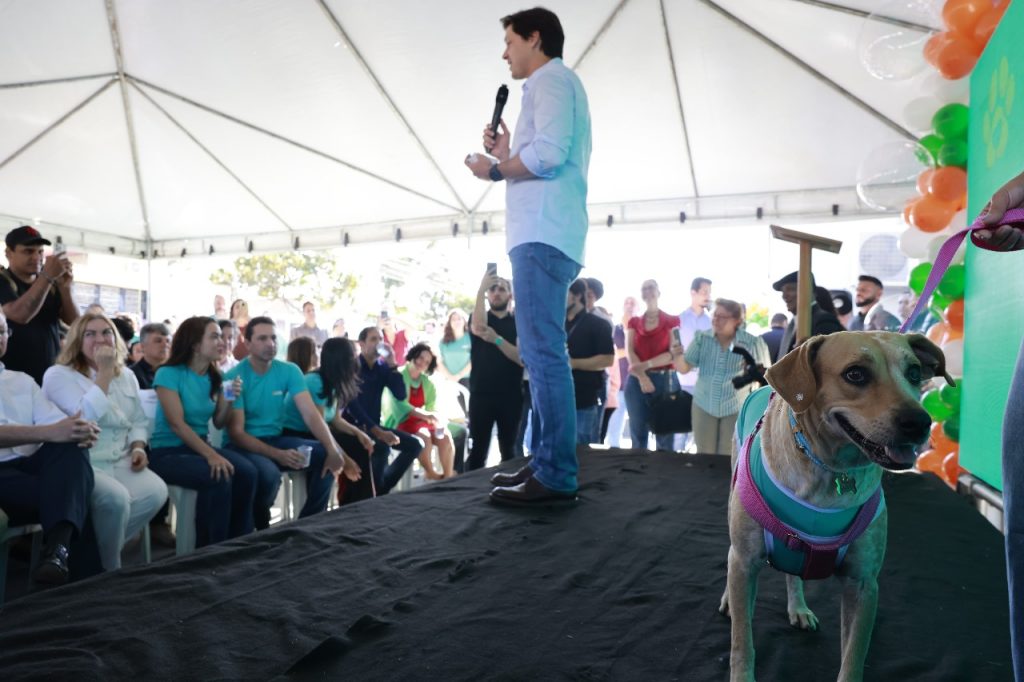 Daniel Vilela participa de inauguração de Centro de Castração em Aparecida