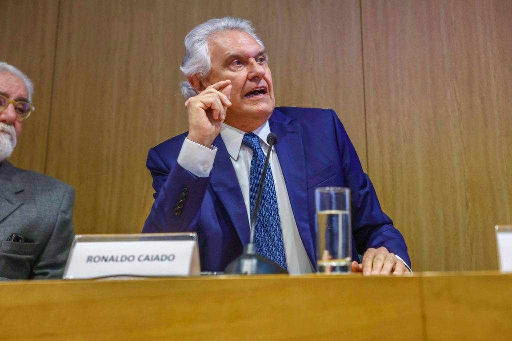 Em SP, Caiado defende debate centrado nos problemas da população