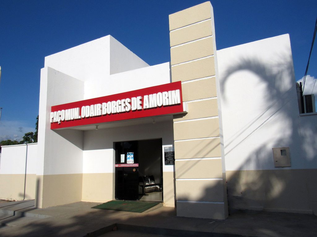 Prefeitura de Cariri do Tocantins alerta proprietários de estabelecimento local sobre o golpe virtual do Alvará Irregular