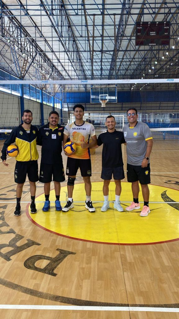 Talento de Cariri Brilha no Vôlei Nacional: Atleta Júlio César Ponciano é aprovado no Praia Clube de Minas Gerais