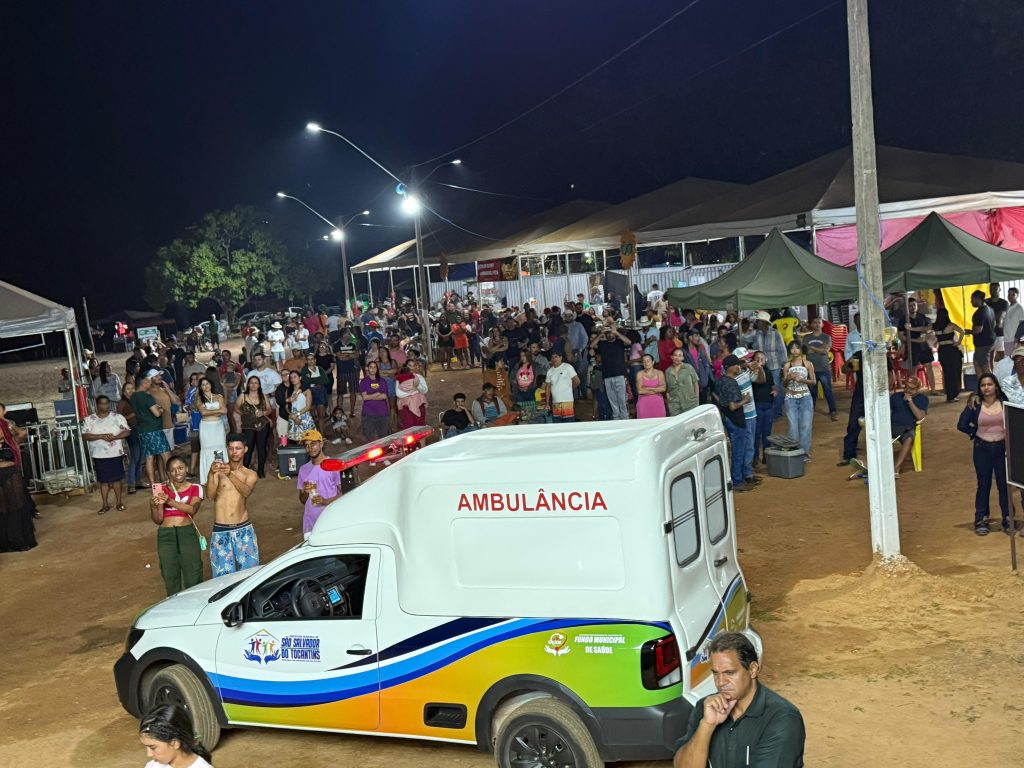 Deputado Eduardo Fortes entrega nova ambulância para reforçar atendimento em São Salvador do Tocantins