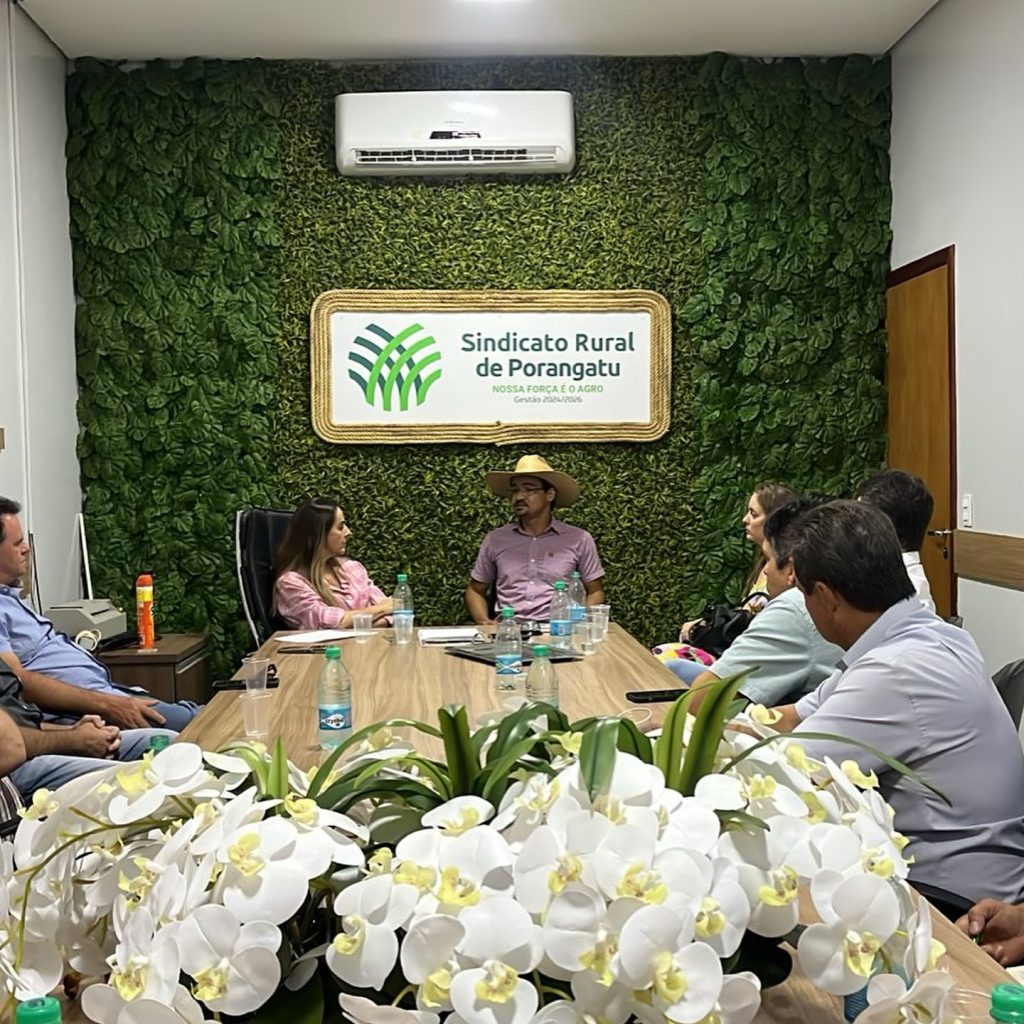 Prefeito Eudes Araújo participa de mobilização por melhorias na GO-353 Prefeito Eudes Araújo participa de mobilização por melhorias na GO-353