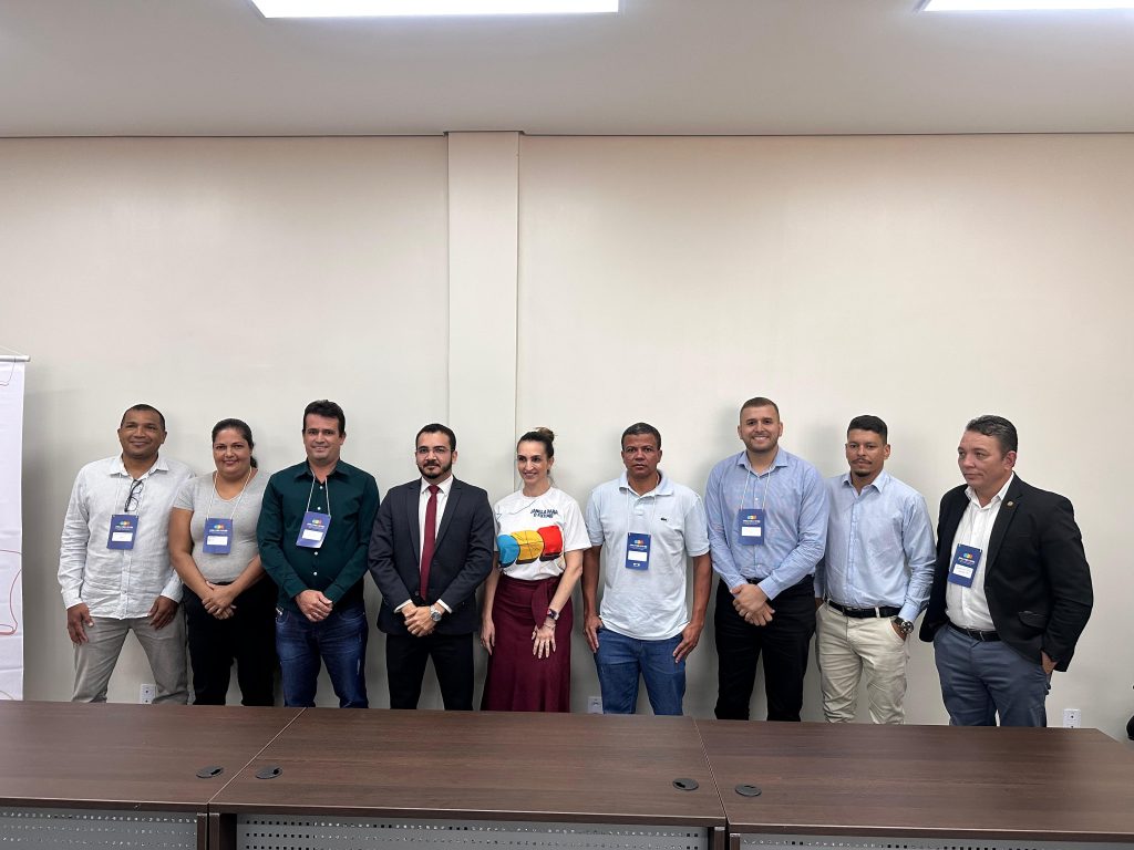 Vereadores de Talismã participam de audiência pública sobre a educação básica em Gurupi