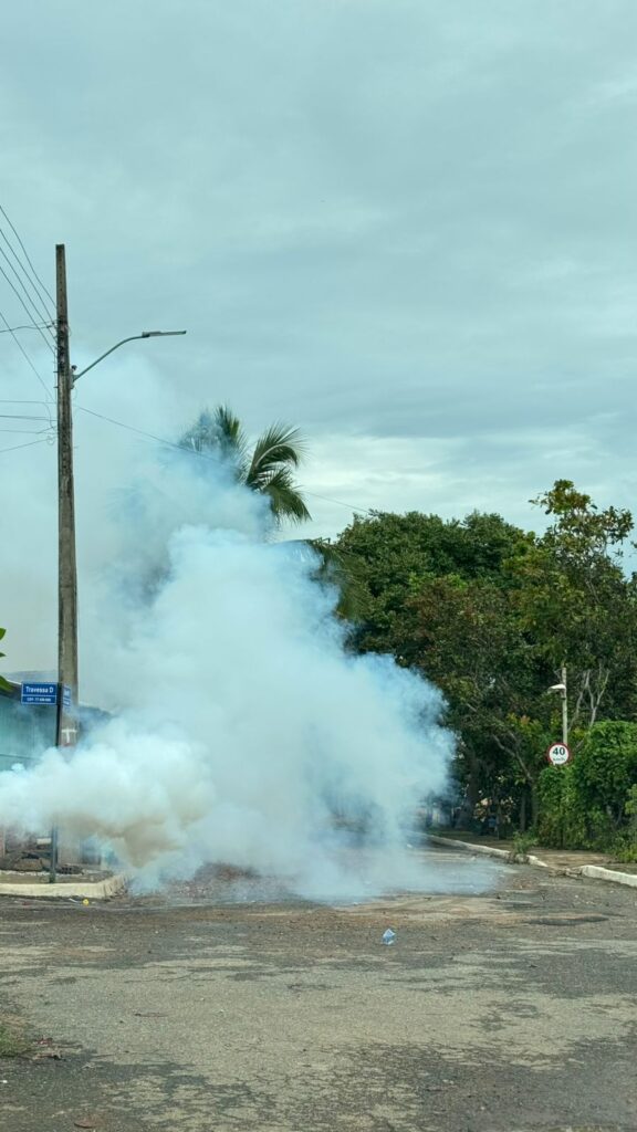 Prefeitura de Jaú do Tocantins intensifica combate à dengue com uso de fumacê veicular
