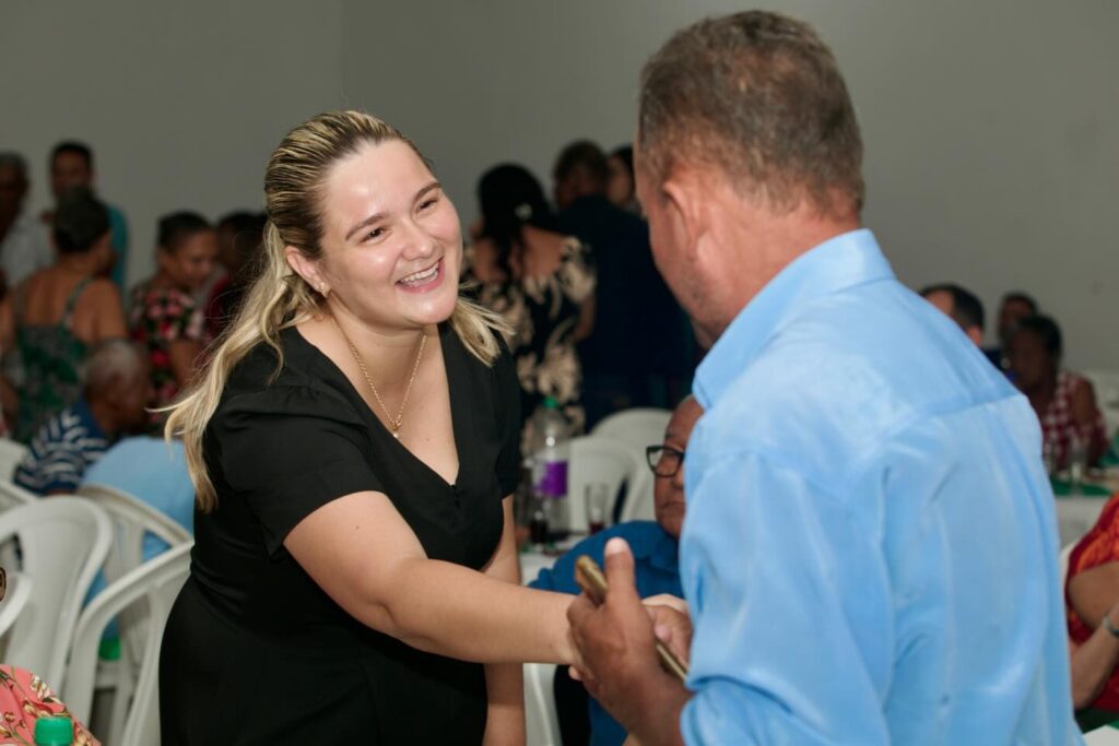 Prefeita Thaynara de Melo é destaque por gestão humanizada e equilíbrio administrativo em Alvorada