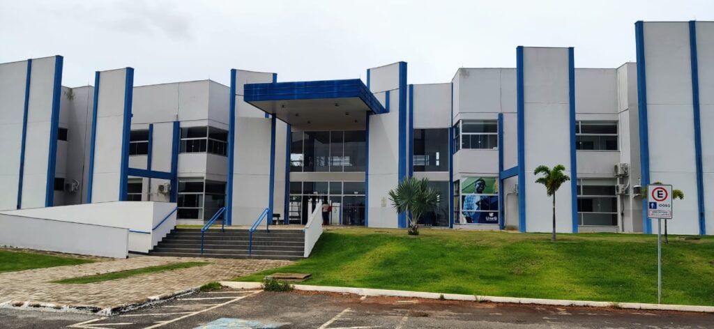 MPTO pede suspensão de revalidações de diplomas de Medicina feitas pela UnirG
