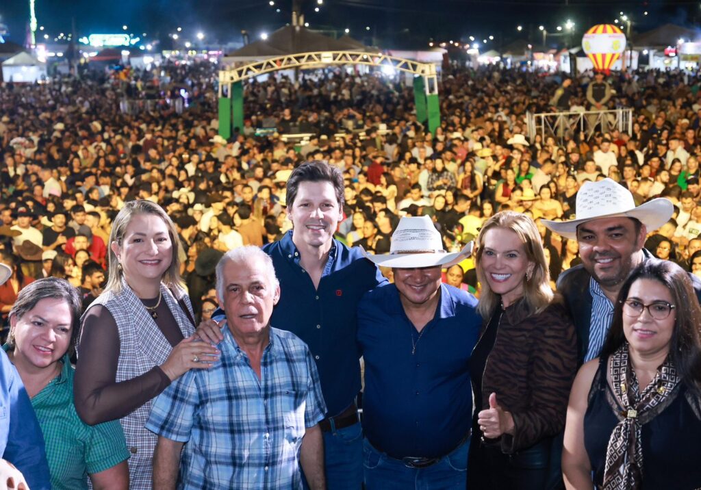 Daniel Vilela destaca potencial de Minaçu durante celebração dos 50 anos do município