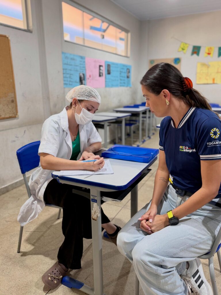 Prefeitura de Alvorada leva atendimentos de saúde aos profissionais da Escola Estadual Ana Maria de Jesus Prefeitura de Alvorada leva atendimentos de saúde aos profissionais da Escola Estadual Ana Maria de Jesus