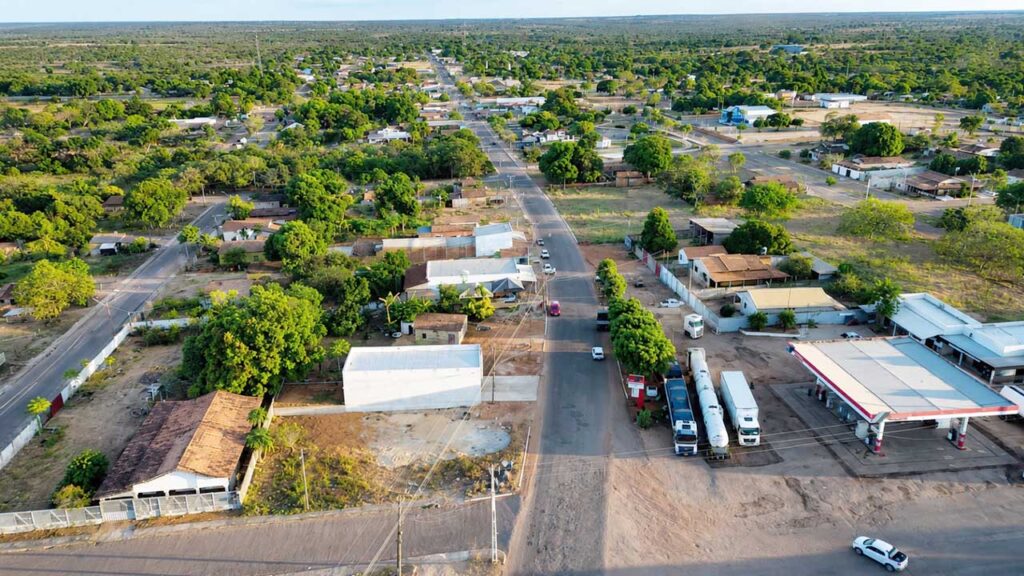 Ao lado do prefeito Wada Maestro, Eduardo Fortes anuncia recapeamento da TO-280 em São Valério Ao lado do prefeito Wada Maestro, Eduardo Fortes anuncia recapeamento da TO-280 em São Valério