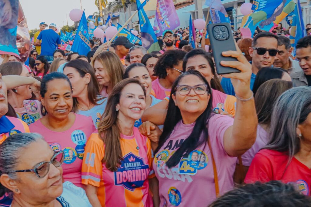 “Chegou a nossa vez”: caminhada e comício pró-Dorinha reúnem mulheres de vários municípios em Gurupi